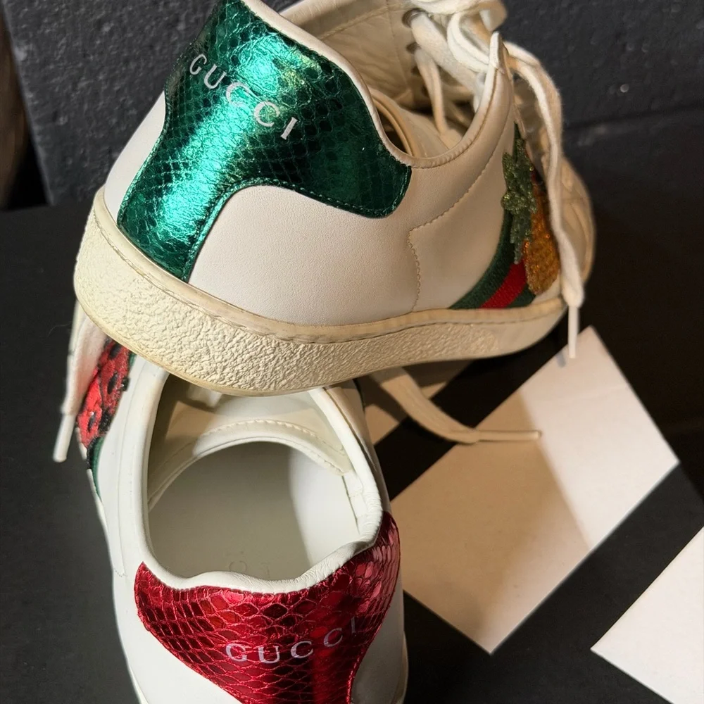 Gucci White Leather Interior - Picture 4 of 6